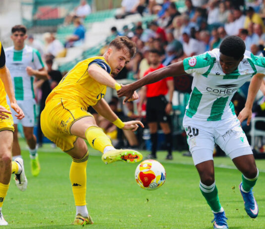 El Alcorcón vuelve a saborear una victoria y el Trival sueña más que nunca con el ascenso