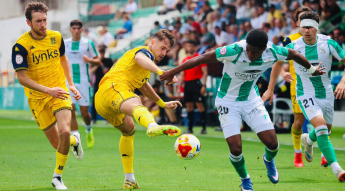 El Alcorcón vuelve a saborear una victoria y el Trival sueña más que nunca con el ascenso
