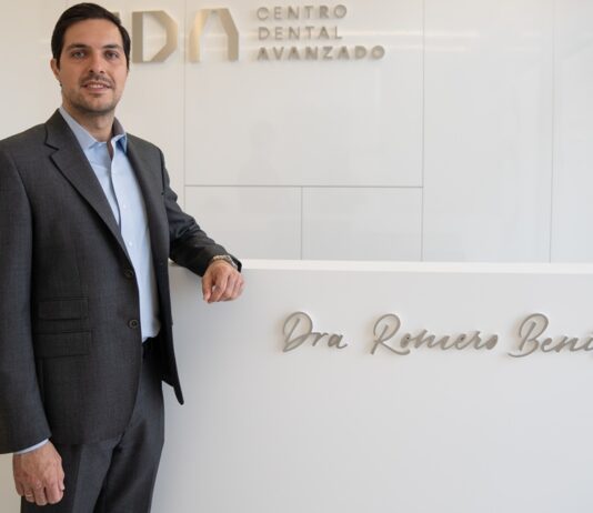 Raúl Tena, cofundador de Centro Dental Avanzado en Alcorcón: “El trato con los pacientes es muy bonito. Se sienten como en casa“