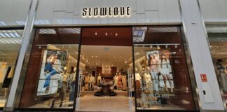 Aterriza SLOWLOVE en TresAguas: la marca de ropa de Sara Carbonero abre sus puertas en Alcorcón