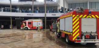 Evacuado el Centro Comercial TresAguas de Alcorcón por un incendio en un restaurante