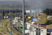 Accidente de tráfico en la A-5 con varios vehículos implicados: los Bomberos de Alcorcón aseguran la zona