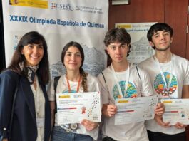Elena Serna, medalla de bronce en la Olimpiada Española de Química desde el Colegio Amanecer de Alcorcón Elena Serna, medalla de bronce en la Olimpiada Española de Química desde el Colegio Amanecer de Alcorcón