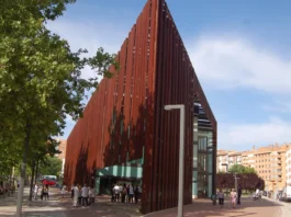 Llega a Alcorcón la exposición de pirograbado 'Madera y fuego'
