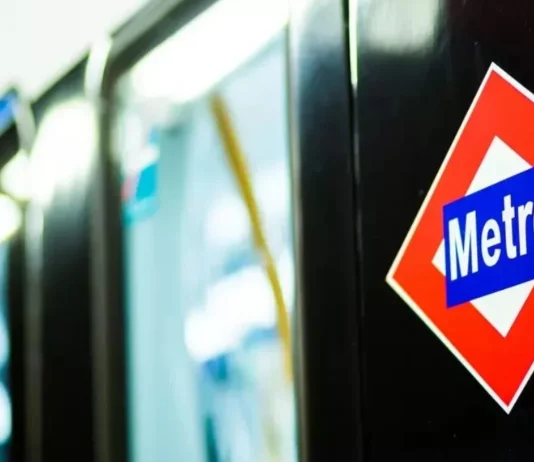 Así cambiará entrar al Metro de Madrid: los vecinos de Alcorcón podrán hacer un pago directo con tarjeta