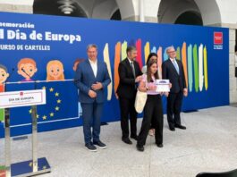 Más que un cartel: Olivia y Miriam ganan el primer premio del Concurso de Carteles del Día de Europa Más que un cartel: Olivia y Miriam ganan el primer premio del Concurso de Carteles del Día de Europa