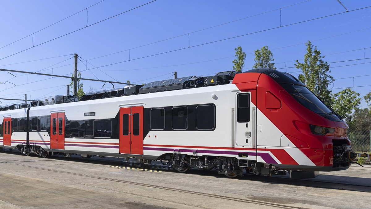 Los nuevos trenes de Cercanías llegan a Madrid: así cambiarán la C-5 en Alcorcón