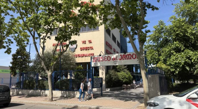 Otro robo más en Alcorcón: el Museo del Jamón sufrió uno el sábado por la noche
