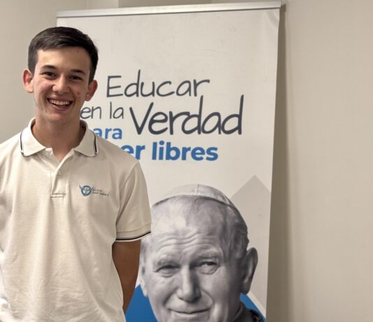 Un alumno del colegio Juan Pablo II de Alcorcón, ganador del XXIX Concurso de Primavera de Matemáticas de la UCM Un alumno del colegio Juan Pablo II de Alcorcón, ganador del XXIX Concurso de Primavera de Matemáticas de la UCM