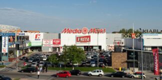 Roban de madrugada en el Media Markt de Parque Oeste en Alcorcón: los ladrones huyeron por la M-40