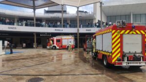 Restaurado el funcionamiento del Centro Comercial TresAguas de Alcorcón tras el incendio en un restaurante