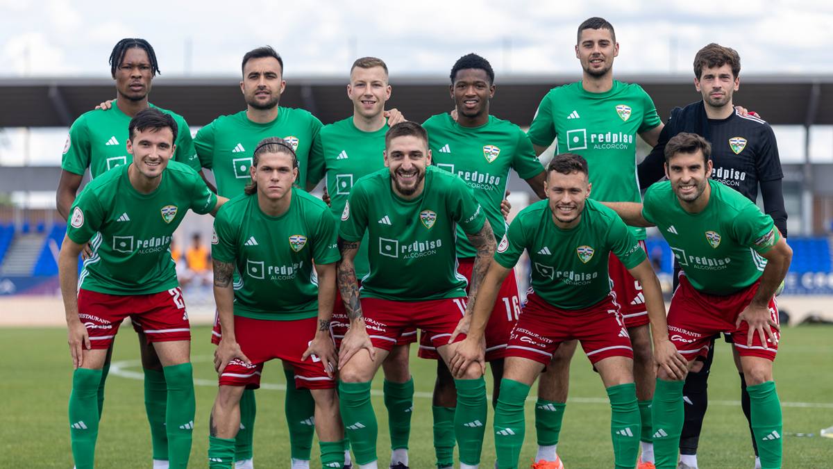 El Trival Valderas, a un paso del ascenso y el Alcorcón despide la temporada con empate