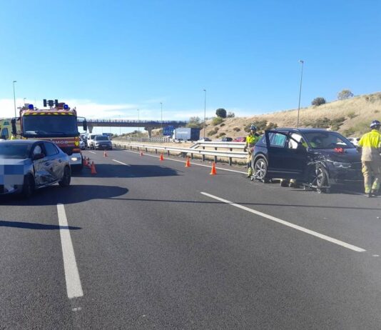 Dos heridos en un accidente con cuatro vehículos implicados en la M-50 cerca de Alcorcón