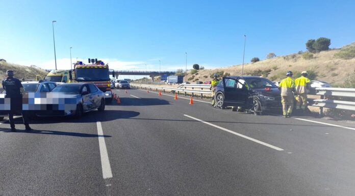 Dos heridos en un accidente con cuatro vehículos implicados en la M-50 cerca de Alcorcón