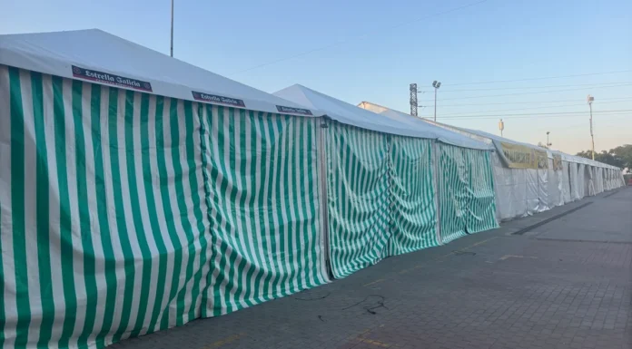 Choque por las casetas de las Fiestas de Alcorcón: respuesta municipal a las quejas de la Asociación del Barro