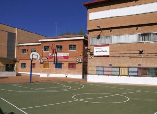 Miles de familias de Alcorcón pendientes de una posible huelga educativa en septiembre