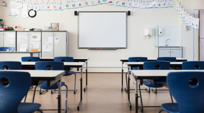 Miles de familias de Alcorcón pendientes de una posible huelga educativa en septiembre