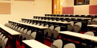 Miles de familias de Alcorcón pendientes de una posible huelga educativa en septiembre