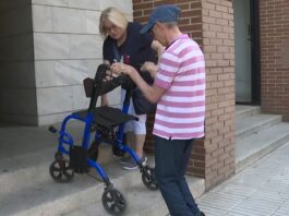 “Solo queremos una rampa”: la reclamación de varios vecinos con discapacidad en Alcorcón “Solo queremos una rampa“: la reclamación de varios vecinos con discapacidad en Alcorcón