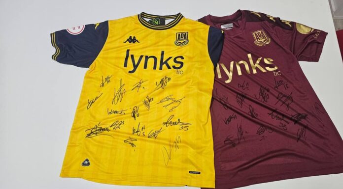 Sorteamos dos camisetas del Alcorcón de esta temporada y te contamos cómo puedes ganarlas