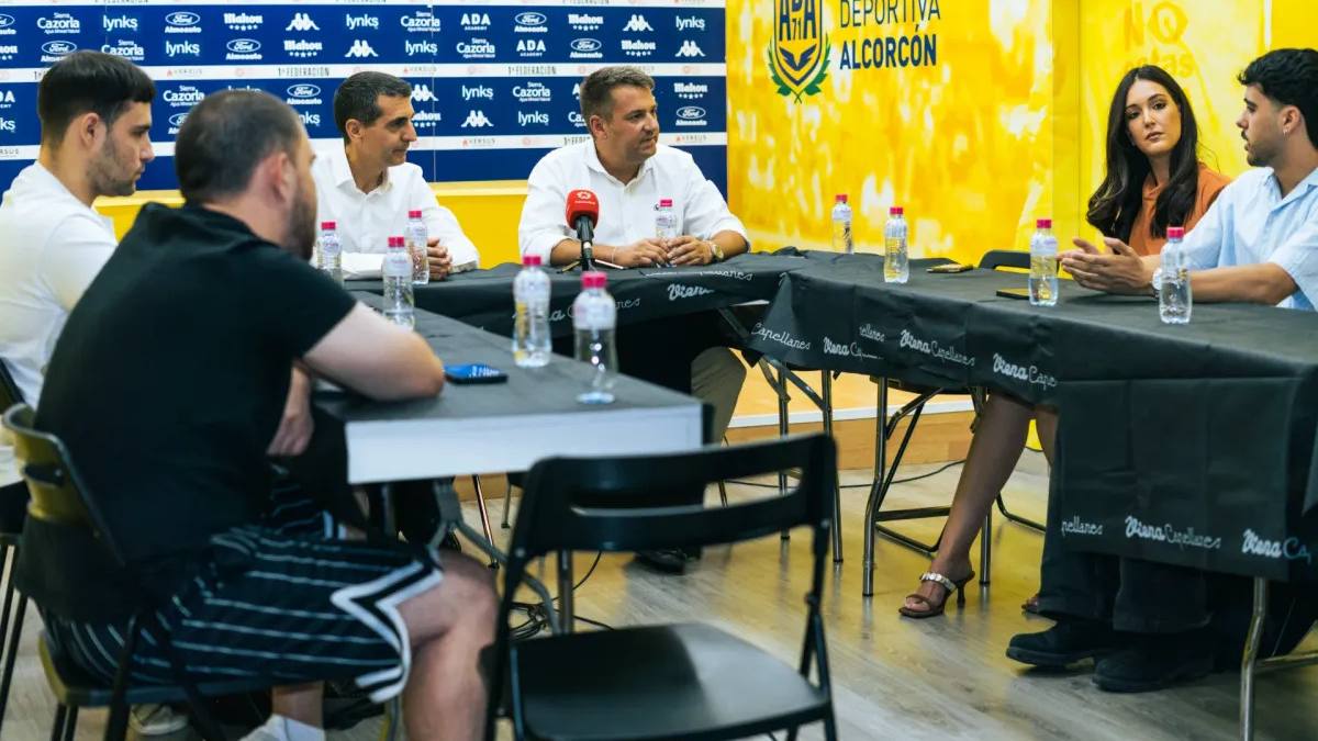 Antonio Sáez se presenta como nuevo presidente del Alcorcón: “Es un sueño cumplido“ Antonio Sáez se presenta como nuevo presidente del Alcorcón: “Es un sueño cumplido“