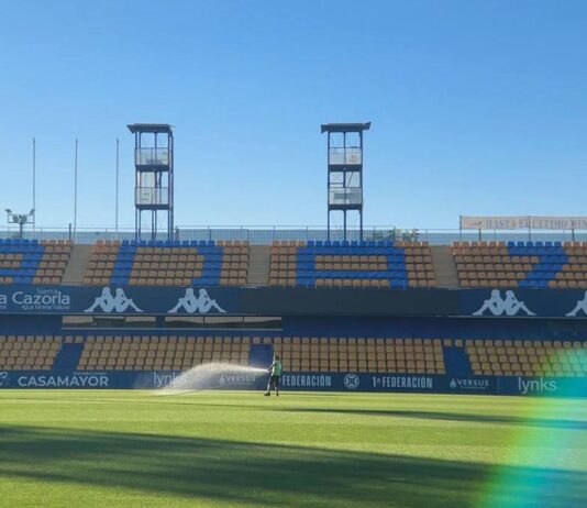 El Alcorcón se medirá al nuevo Real Madrid de Mourinho este viernes El Alcorcón se medirá al nuevo Real Madrid de Mourinho este viernes