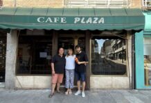 El Bar Plaza se despide de Alcorcón: Pedro y Asunción se jubilan tras 53 años de historia El Bar Plaza se despide de Alcorcón: Pedro y Asunción se jubilan tras 53 años de historia