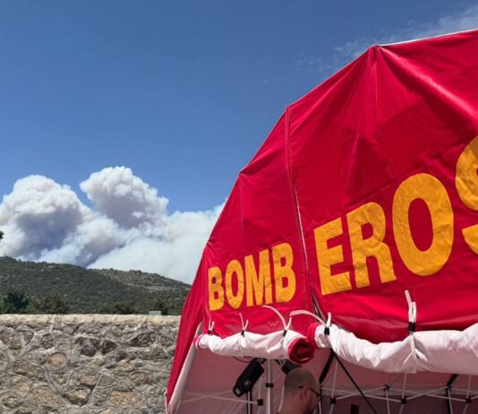 Protección Civil avisa en Alcorcón: olor a humo, cenizas y carreteras cortadas por los incendios