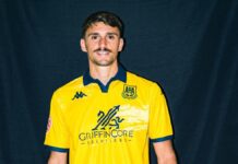 El Alcorcón presenta su nueva camiseta para la temporada 2026/27 El Alcorcón presenta su nueva camiseta para la temporada 2026/27