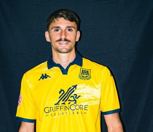 El Alcorcón presenta su nueva camiseta para la temporada 2026/27 El Alcorcón presenta su nueva camiseta para la temporada 2026/27