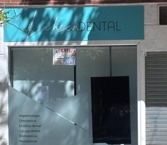 Pacientes de Alcorcón denuncian quedarse sin tratamiento y sin miles de euros tras el cierre de Lahsen Dental Pacientes de Alcorcón denuncian quedarse sin tratamiento y sin miles de euros tras el cierre de Lahsen Dental