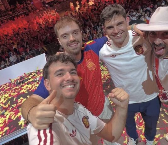 Alcorcón es protagonista en la celebración del Mundial de España gracias a Dani Gordo Alcorcón es protagonista en la celebración del Mundial de España gracias a Dani Gordo