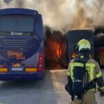 Los Bomberos de Alcorcón evitan una emergencia mayor al extinguir un incendio de varios autobuses