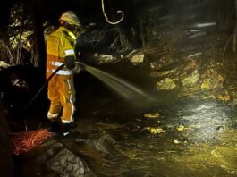 Triple actuación de los bomberos de Alcorcón: un accidente, un rescate y un incendio Triple actuación de los bomberos de Alcorcón: un accidente, un rescate y un incendio