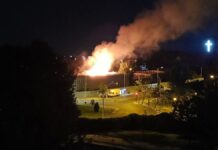 Incendio en la cubierta del CREAA en Alcorcón tras la victoria de España en el Mundial Incendio en la cubierta del CREAA en Alcorcón tras la victoria de España en el Mundial