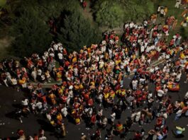 Así ha celebrado Alcorcón la victoria de España frente a Argentina en el Mundial Así ha celebrado Alcorcón la victoria de España frente a Argentina en el Mundial