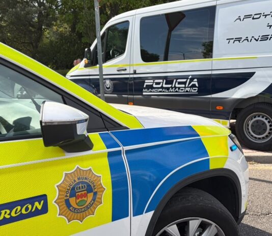 Una persecución policial acaba en Alcorcón tras una huida y dos coches dañados