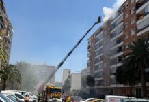 Fallece una mujer de 45 años en el incendio de una vivienda en la calle Olimpiada de Alcorcón Fallece una mujer de 45 años en el incendio de una vivienda en la calle Olimpiada de Alcorcón
