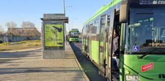 El calor en Cuatro Vientos es insoportable. Ultimátum de Alcorcón para que los buses vuelvan a Príncipe Pío: 500 días de “apeadero chapucero“