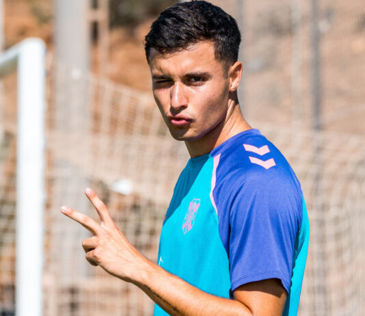 Último fichaje de la AD Alcorcón: el canario Fran Sabina llega cedido para reforzar el ataque Último fichaje de la AD Alcorcón: el canario Fran Sabina llega cedido para reforzar el ataque
