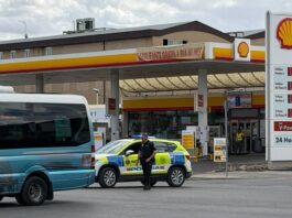 Clausuran las gasolineras Repsol y Shell del Polígono Urtinsa de Alcorcón tras una fuga de gas Clausuran las gasolineras Repsol y Shell del Polígono Urtinsa de Alcorcón tras una fuga de gas