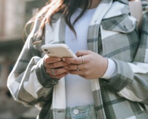 Alcorcón en alerta ante el auge de las estafas por SMS que simulan ser del banco