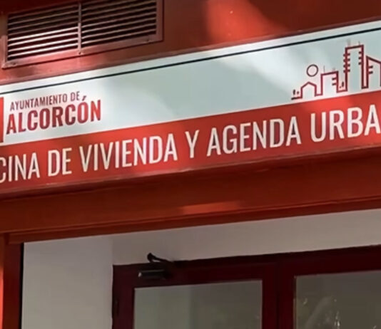Vecinos de Alcorcón denuncian falta de citas para acceder al registro de vivienda protegida Vecinos de Alcorcón denuncian falta de citas para acceder al registro de vivienda protegida