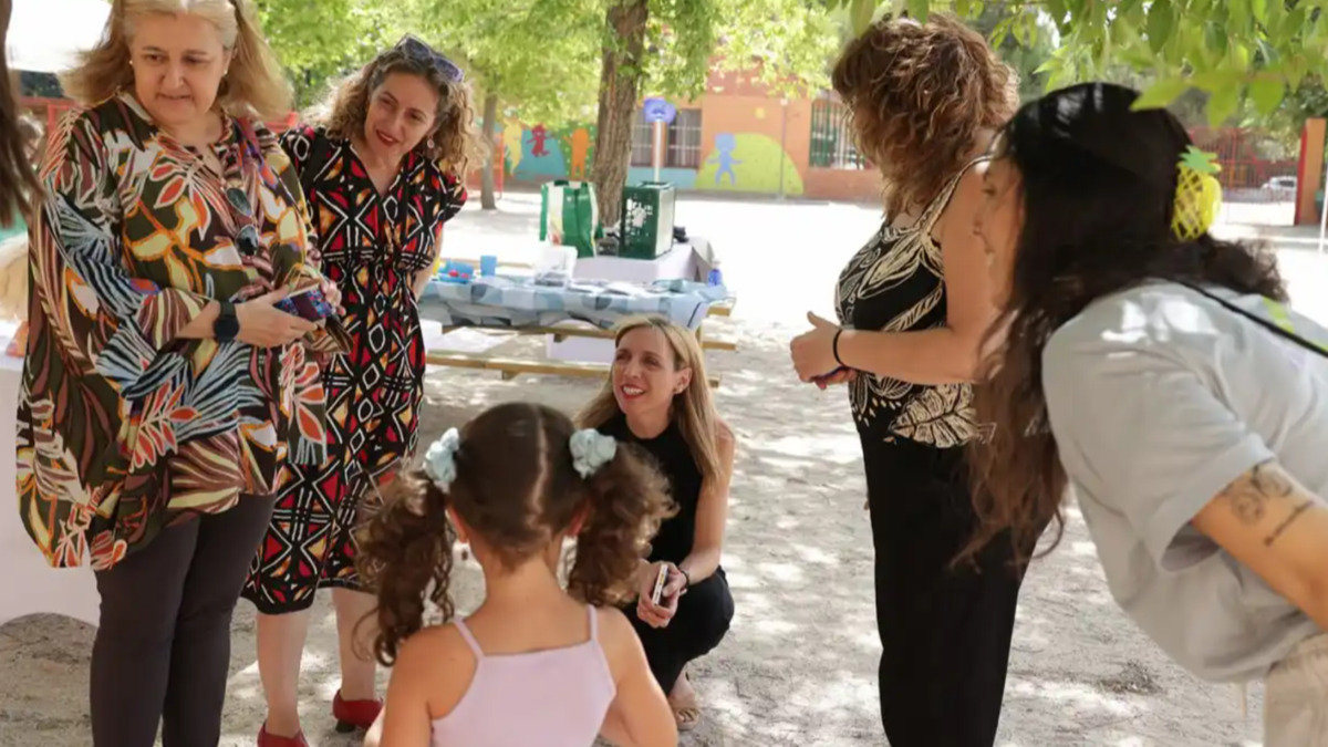 Alcorcón implica a sus vecinos en una nueva cultura de los cuidados