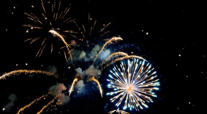 Heridos en los fuegos artificiales de Fuenlabrada, último día de fiestas en Móstoles y mucho más: podcast madridhoy Fuegos artificiales en Fuenlabrada
