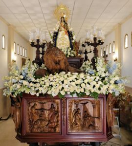 Nueva restauración de la carroza de la Virgen de los Remedios de Alcorcón