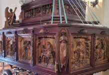 Nueva restauración de la carroza de la Virgen de los Remedios de Alcorcón