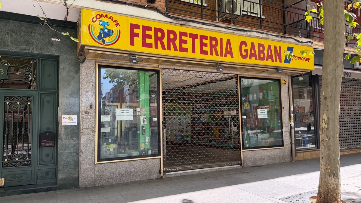 Alcorcón pierde uno de sus comercios más emblemáticos: cierra Ferretería Gabán en la calle Mayor Alcorcón pierde uno de sus comercios más emblemáticos: cierra Ferretería Gabán en la calle Mayor