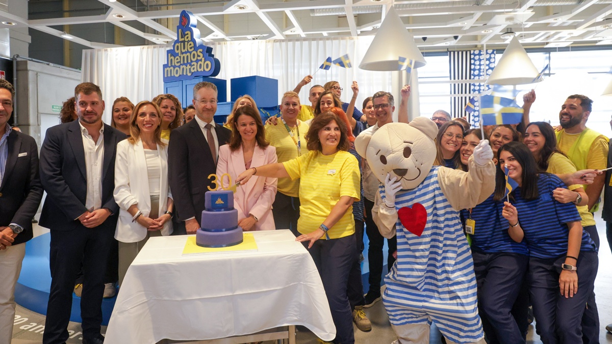 IKEA cumple 30 años en Alcorcón: miles de empleos, más de 10 millones de albóndigas vendidas y otros datos curiosos IKEA cumple 30 años en Alcorcón: miles de empleos, más de 10 millones de albóndigas vendidas y otros datos curiosos