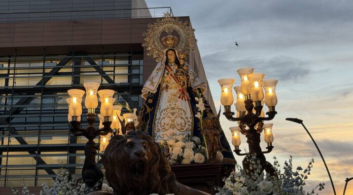 Alcorcón vivió de forma emocionante su tradicional procesión de la Virgen de los Remedios